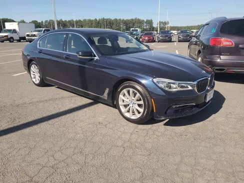 Used 2016 BMW 750i xDrive AWD/4WD image 1