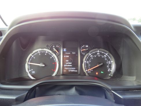 Used 2021 Toyota 4Runner Limited image 23