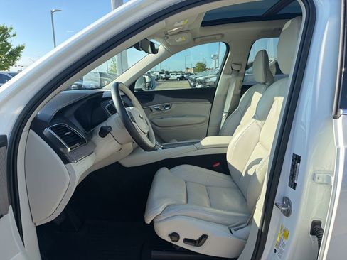 Used 2023 Volvo XC90 B6 Ultimate w/ Protection Package Premier image 13