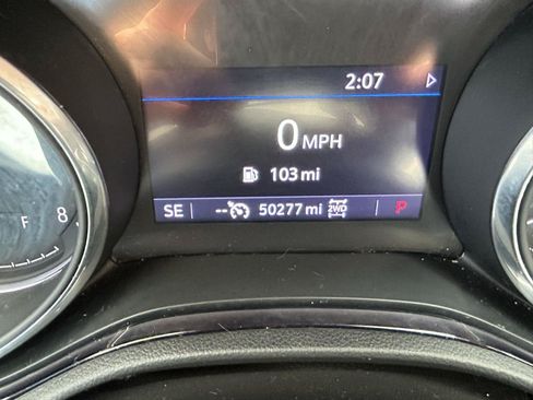 Used 2022 Buick Encore GX Preferred w/ Cold Weather Comfort Package AWD/4WD image 21