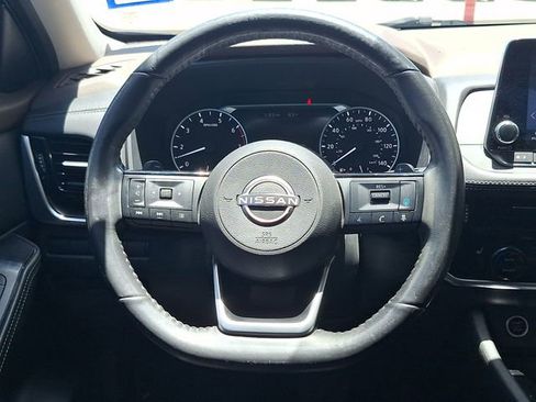 Certified 2022 Nissan Rogue SV w/ SV Premium Package FWD image 15