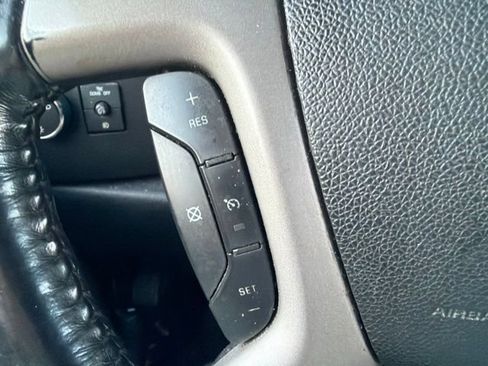 Used 2009 Chevrolet Silverado 1500 LT w/ Power Pack Plus AWD/4WD image 16