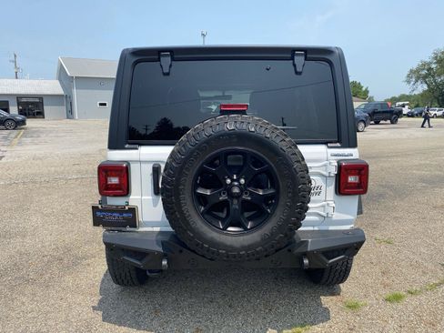 Used 2022 Jeep Wrangler Unlimited Sport AWD/4WD image 4