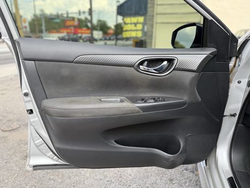 Used 2017 Nissan Sentra NISMO w/ NISMO Premium Package image 11