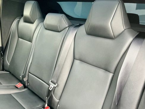 Used 2024 Tesla Cybertruck AWD Crew Cab image 35