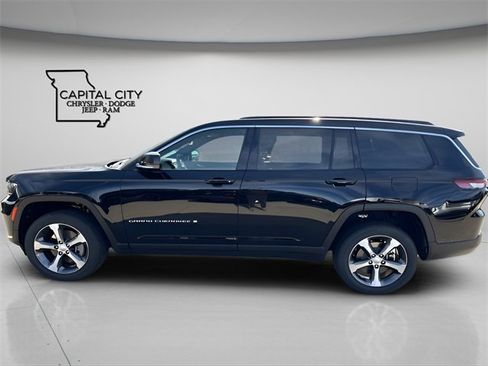 New 2025 Jeep Grand Cherokee L Limited image 5