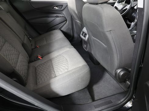 Used 2018 Chevrolet Equinox LT FWD image 24