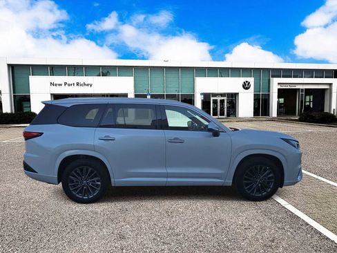 Used 2025 Lexus TX 350 image 9