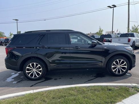Certified 2026 Ford Explorer ST-Line AWD/4WD image 6
