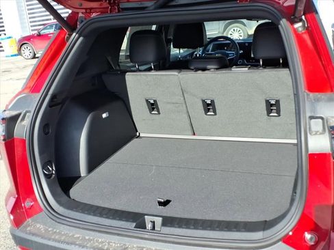 New 2026 Chevrolet Equinox LT w/ Convenience Package II image 16