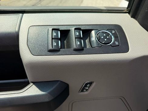 Used 2018 Ford F150 XL w/ Equipment Group 101A Mid AWD/4WD image 12