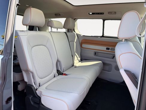 New 2025 Volkswagen ID. Buzz 1st Edition image 18