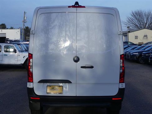 Used 2023 Mercedes-Benz Sprinter 1500 image 6