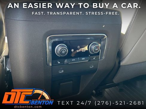 Used 2023 Chevrolet Suburban Z71 w/ Luxury Package AWD/4WD image 29