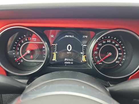 Used 2021 Jeep Gladiator Rubicon w/ LED Lighting Group AWD/4WD image 16