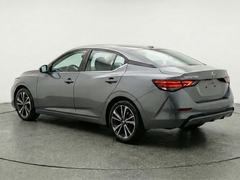 Used 2025 Nissan Sentra SV image 6