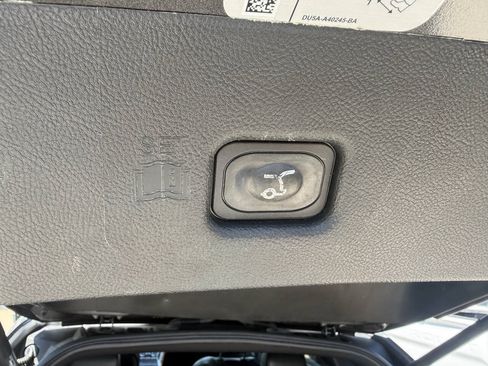 Used 2020 Lincoln Nautilus Reserve FWD image 40