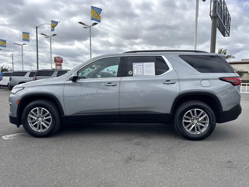 Used 2023 Chevrolet Traverse LT FWD image 8