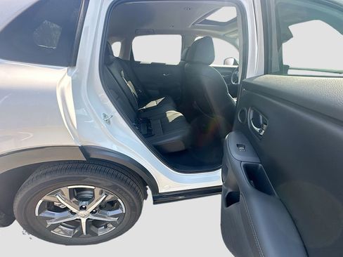Used 2025 Honda HR-V EX-L image 31