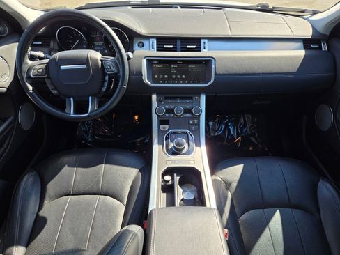 Used 2017 Land Rover Range Rover Evoque SE Premium image 11