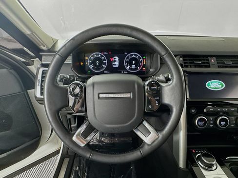 Used 2020 Land Rover Discovery HSE AWD/4WD image 13