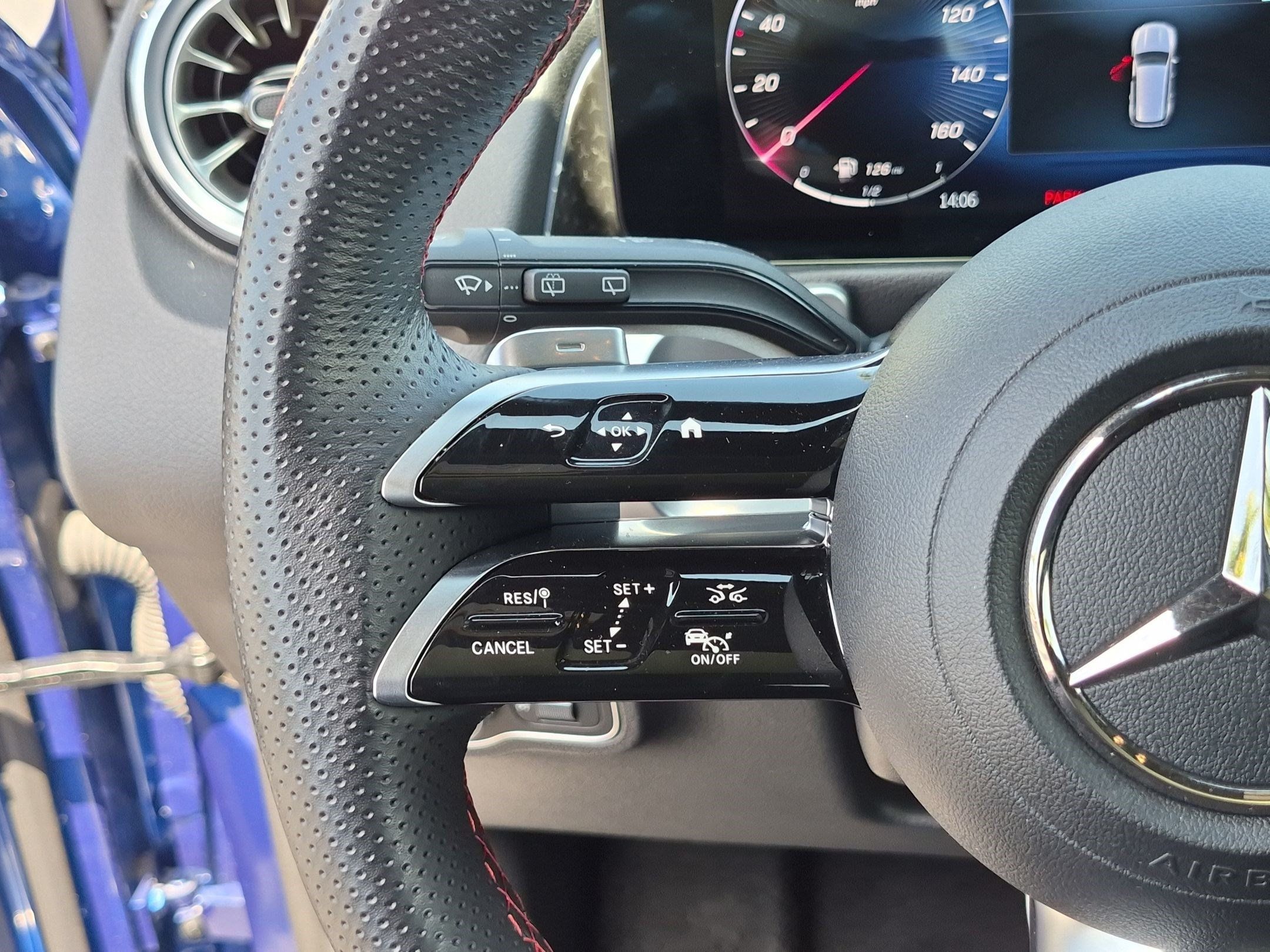 Used 2024 Mercedes-Benz GLB 250 image 19