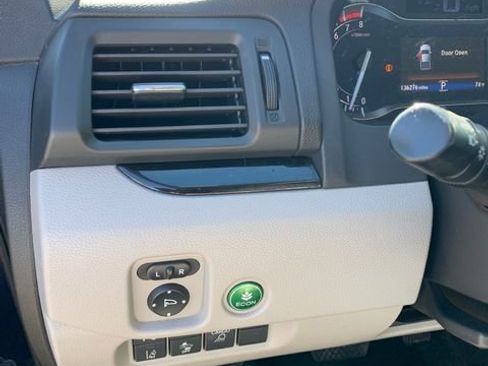 Used 2018 Honda Ridgeline RTL-E image 17