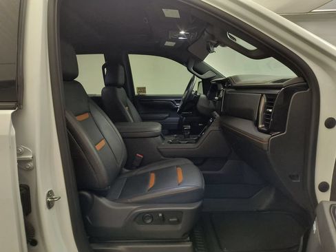 Used 2023 GMC Sierra 1500 AT4 w/ AT4 Premium Package AWD/4WD image 22