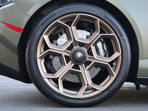 Used 2023 Lamborghini Huracan Tecnica RWD image 64