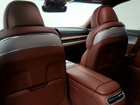 Used 2023 Genesis G90 3.5T AWD/4WD image 44