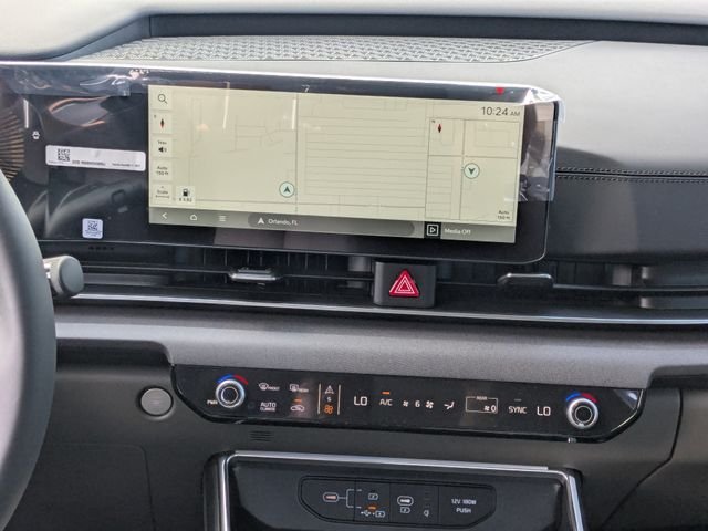New 2026 Kia Carnival EX FWD image 17