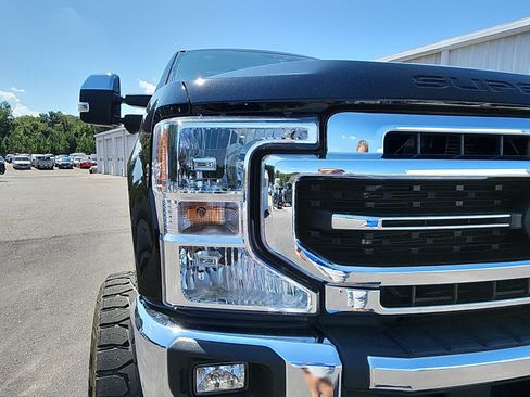 Used 2022 Ford F250 Lariat w/ Lariat Ultimate Package AWD/4WD image 9