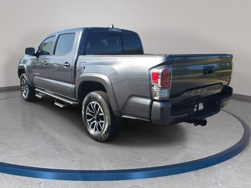 Used 2023 Toyota Tacoma TRD Sport w/ Technology Package AWD/4WD image 7