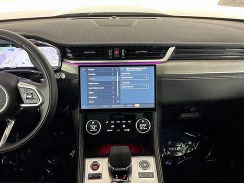 Used 2025 Jaguar F-PACE R-Dynamic S image 12