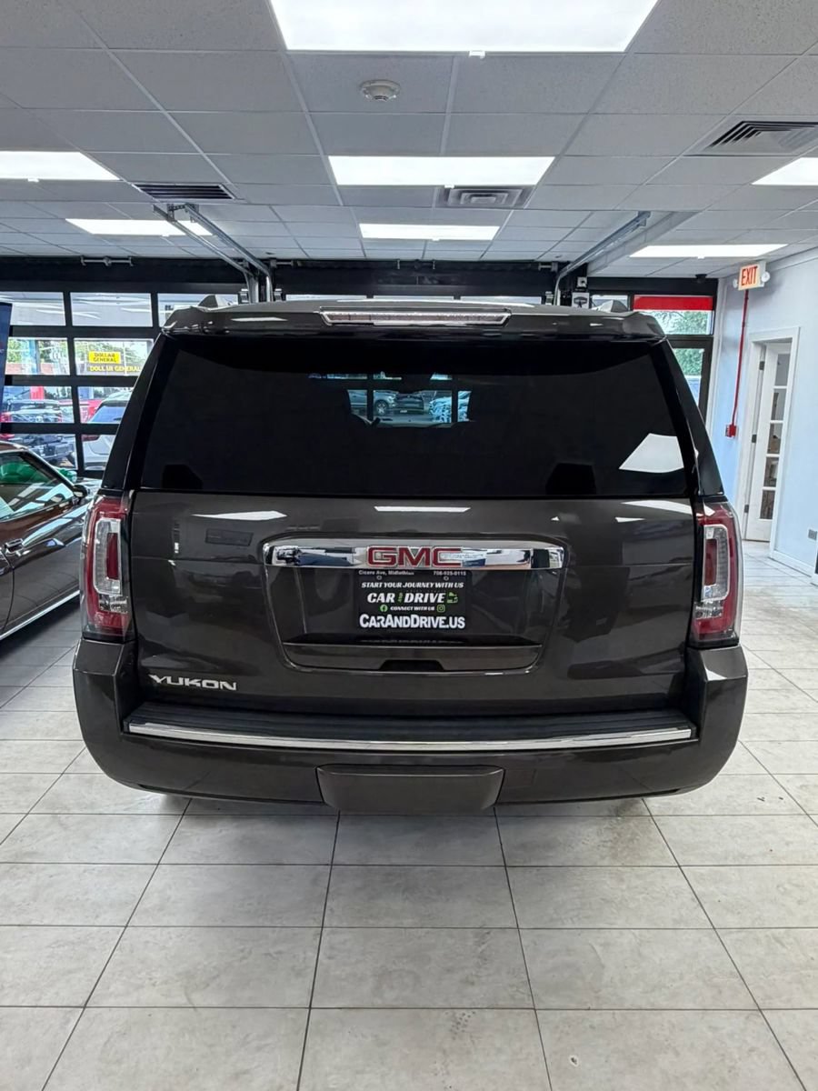 Used 2019 GMC Yukon Denali w/ Denali Ultimate Package RWD image 5