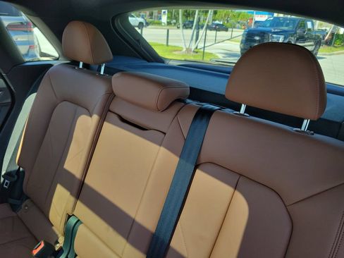 Certified 2025 Audi Q3 2.0T Premium w/ Convenience Package AWD/4WD image 27