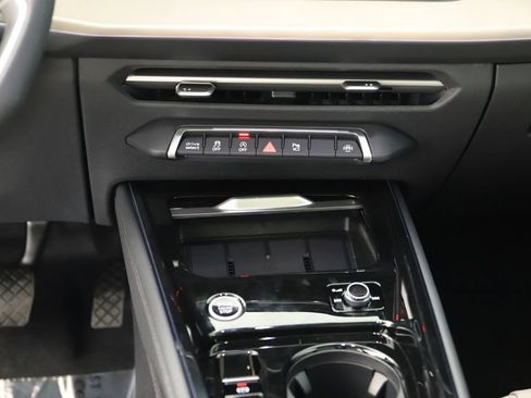 New 2026 Audi Q3 quattro 2.0T AWD/4WD image 20