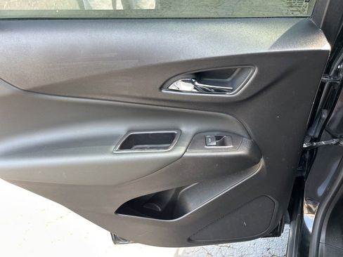 Used 2021 Chevrolet Equinox LT FWD image 33