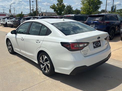 Used 2025 Subaru Legacy Premium AWD/4WD image 4