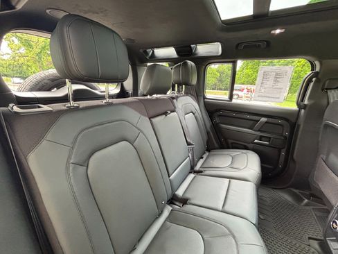 Used 2025 Land Rover Defender 110 V8 AWD/4WD image 24
