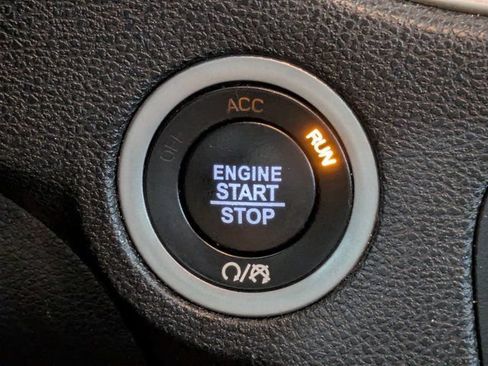 Used 2019 Dodge Charger SXT RWD image 24