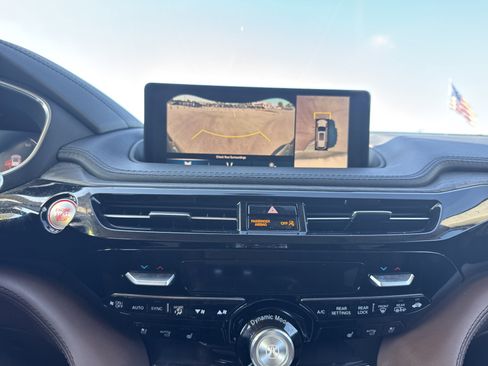 Used 2023 Acura MDX SH-AWD w/ Advance Package image 31