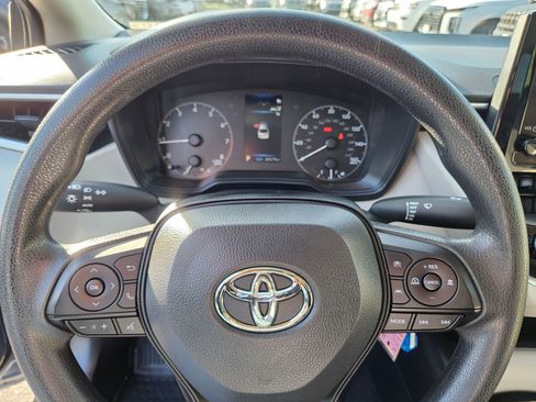Used 2024 Toyota Corolla LE FWD image 22