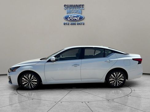Used 2023 Nissan Altima 2.5 SV image 8
