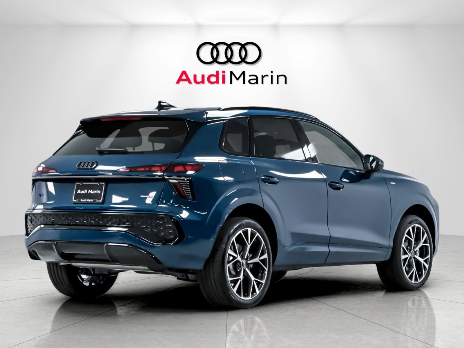 New 2026 Audi Q3 quattro 2.0T AWD/4WD image 5