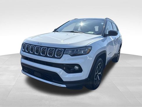Used 2025 Jeep Compass Limited AWD/4WD image 7