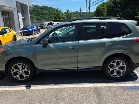 Used 2016 Subaru Forester 2.5i Touring AWD/4WD image 5