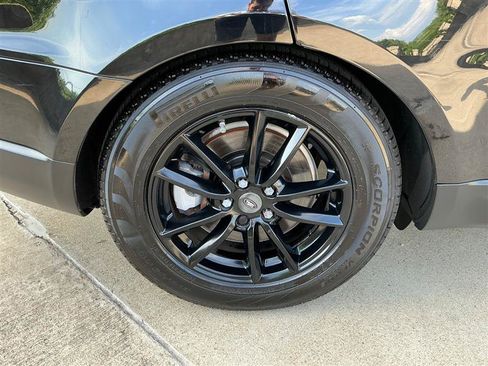 Used 2019 Land Rover Range Rover Sport SE AWD/4WD image 25