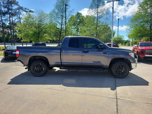 Used 2015 Toyota Tundra SR5 image 8