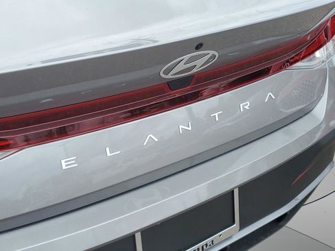 New 2026 Hyundai Elantra SE image 28